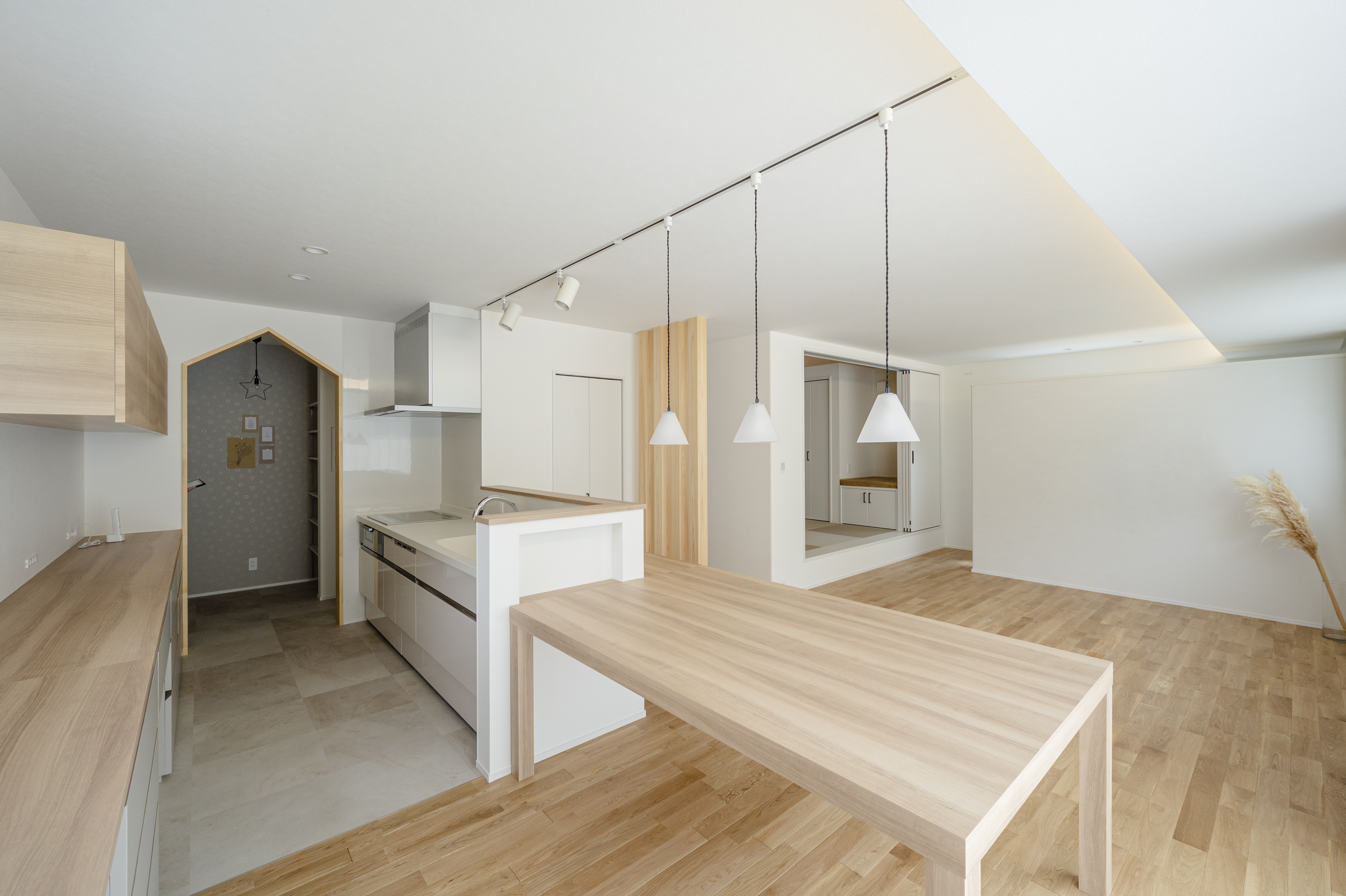 回遊動線で家事ラク！毎日の動きがスムーズになる間取りのつくり方【実例あり】