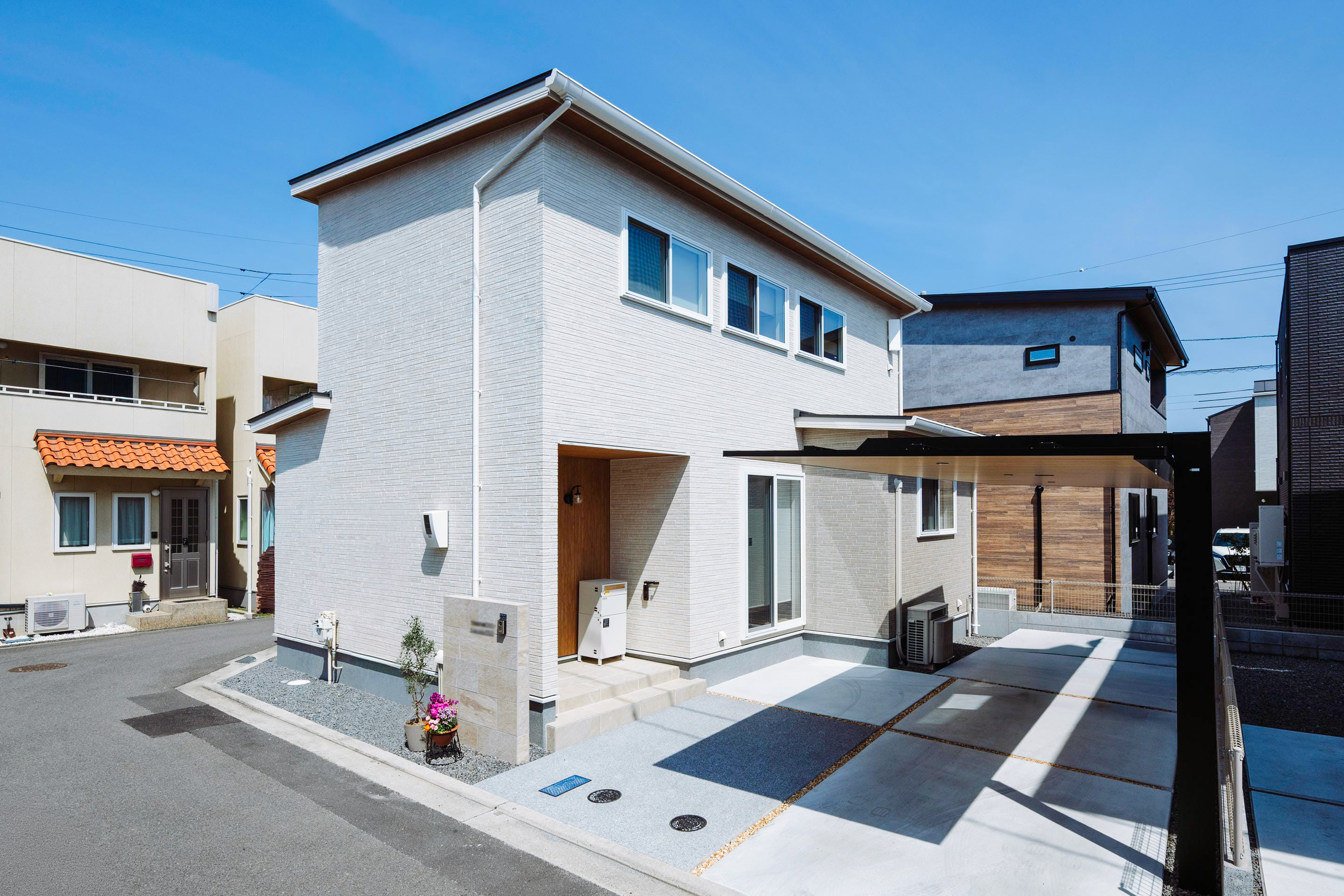 ペットと暮らす、心地よい居場所と回遊動線のある住まい