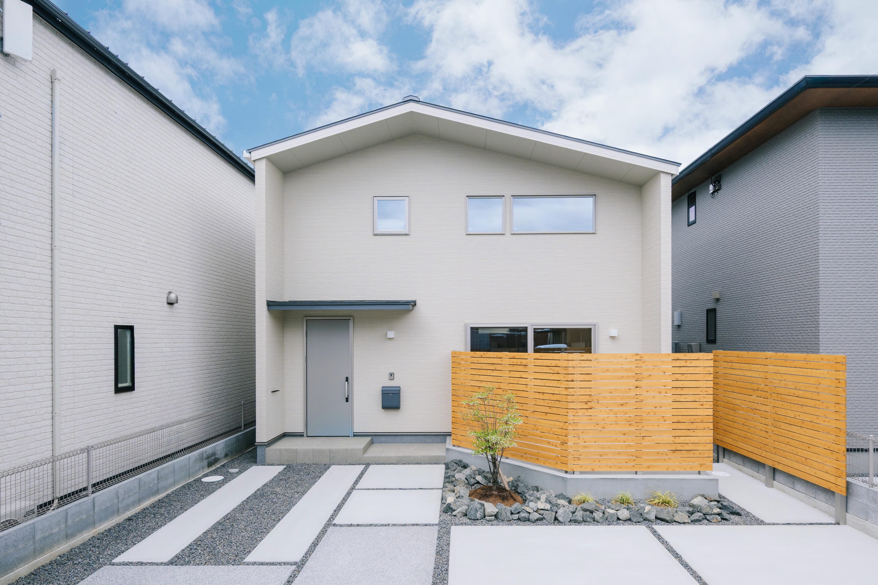 猫と暮らす 木のぬくもりを感じる住まい